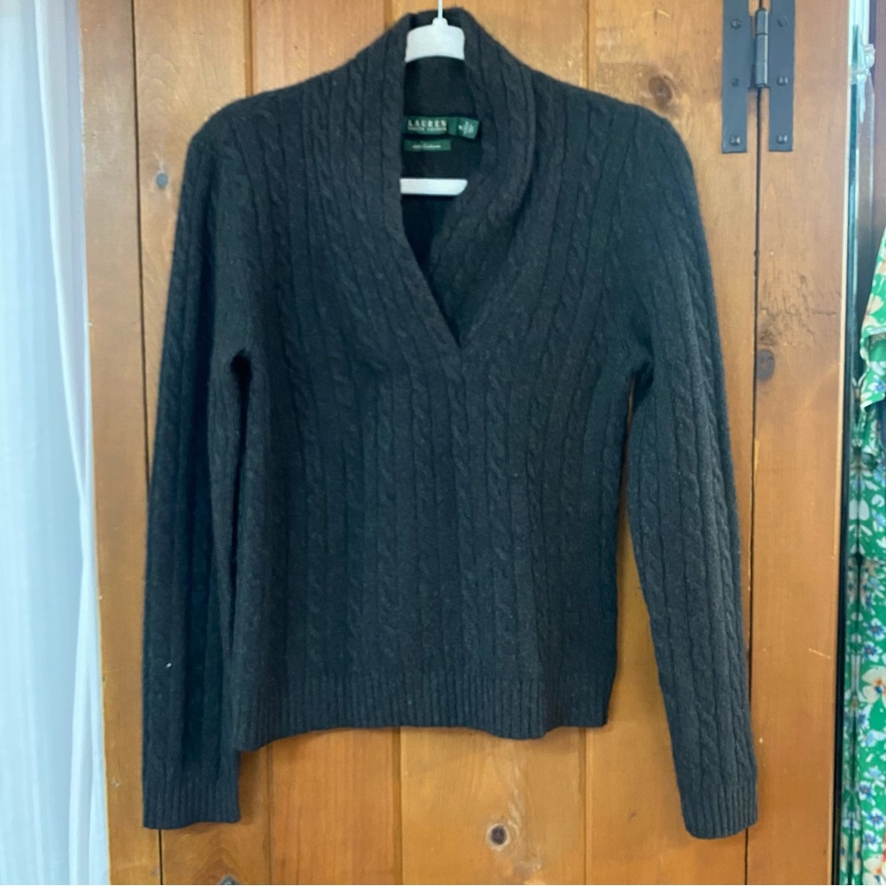 LAUREN RALPH LAUREN 100% Cashmere Vneck Cable Knit Sweater Medium
